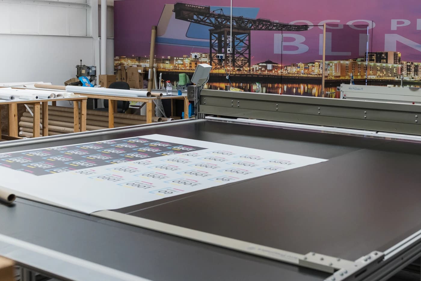 Custom printed blind cutting and manufacturing assembly table